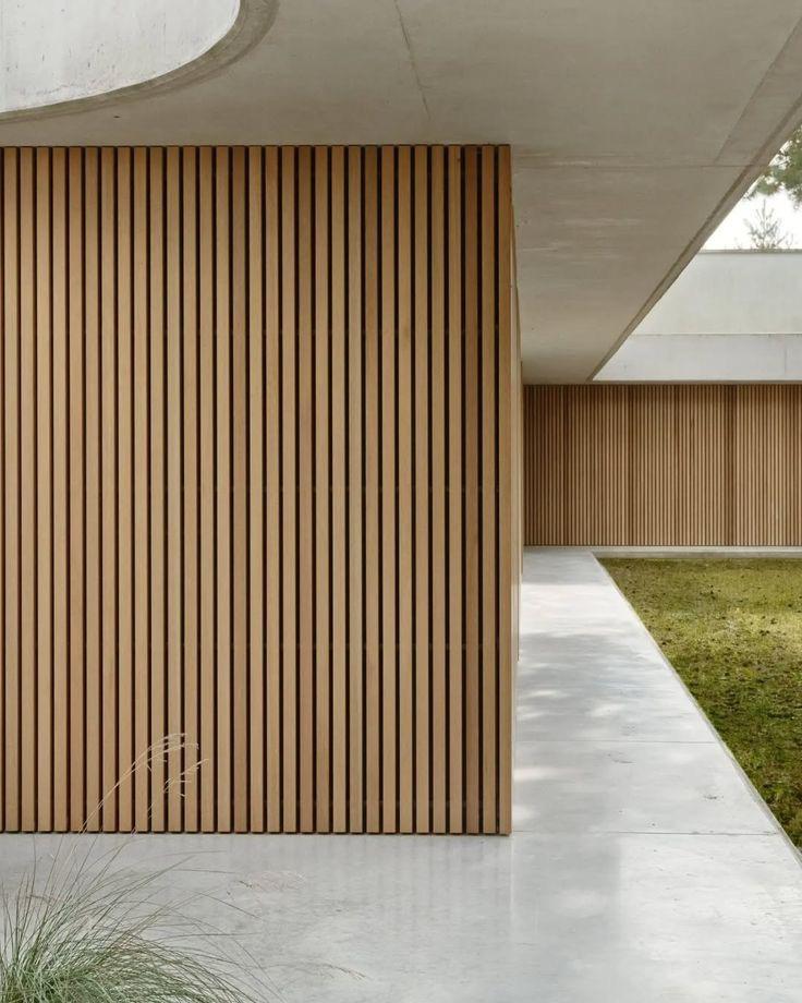 Timber veneer detail